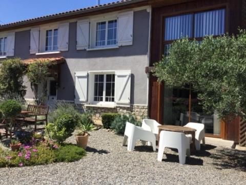 Loft Atypique Bed & Breakfast Villeneuve-de-Rivière Dış mekan fotoğraf